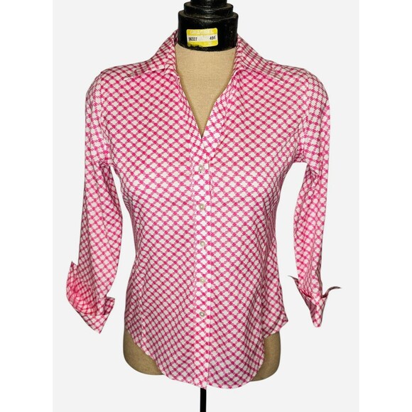 Talbots Wrinkle Resistant Pink White Diamond Print Blouse 2P Button Down Preppy - Picture 1 of 8